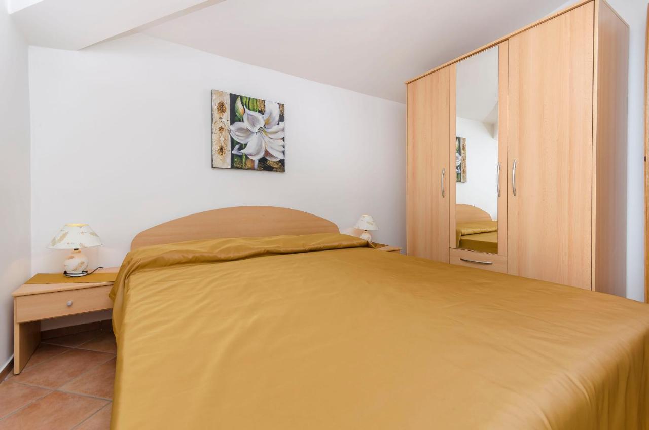 Apartments Villa Estella Srima Extérieur photo