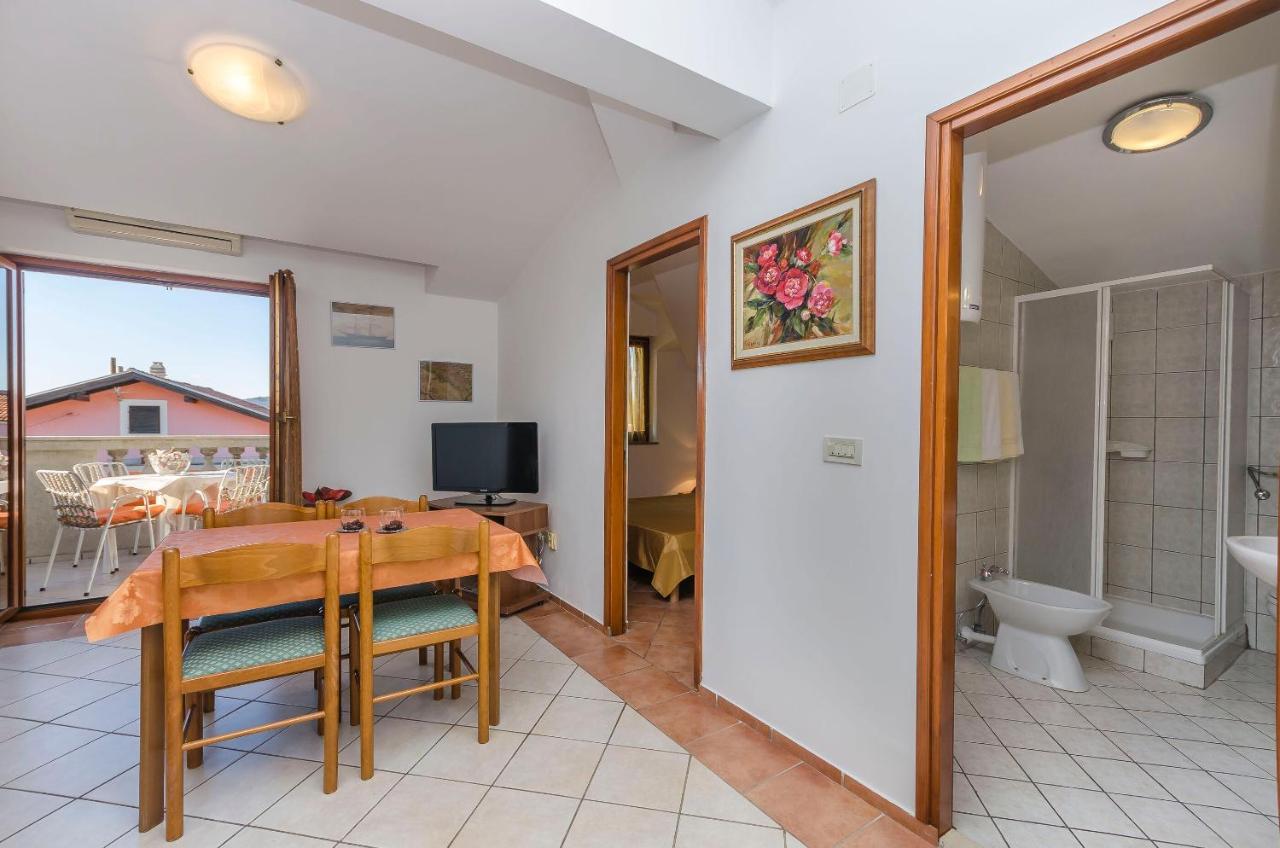 Apartments Villa Estella Srima Extérieur photo